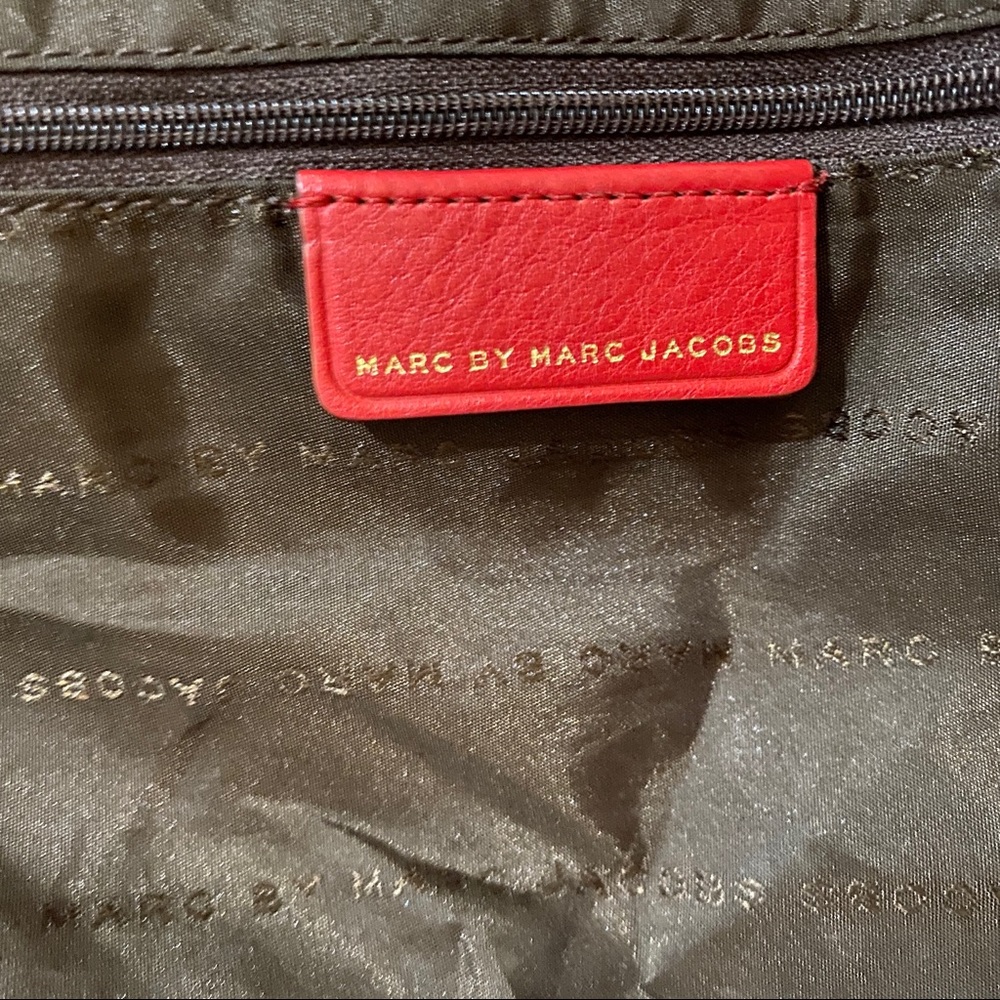 Marc By Marc Jacobs Leather Red Crossbody Shoulder Hand Bag With Gold Hardware - Picture 11 of 15